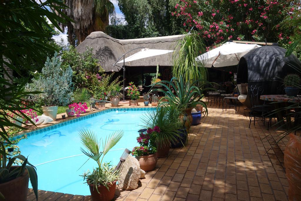 Hotel a La Fugue Upington Exterior foto