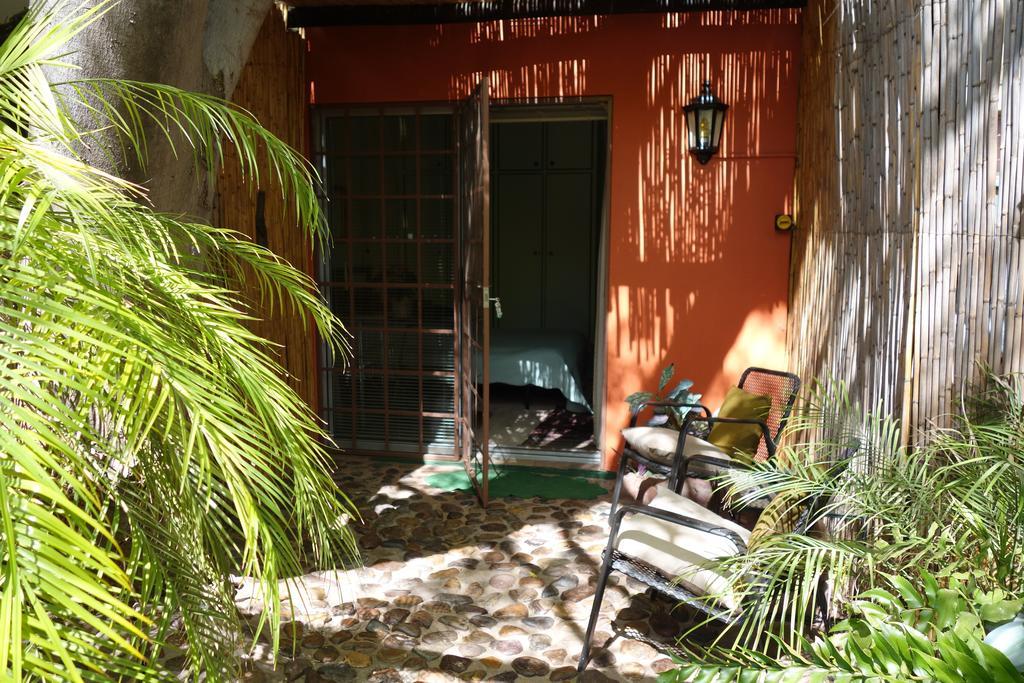 Hotel a La Fugue Upington Exterior foto
